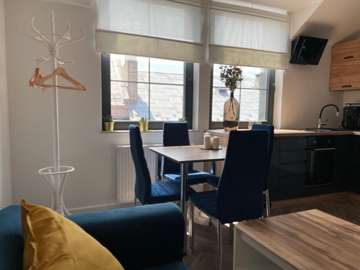 Prestige Old Town Apartment *